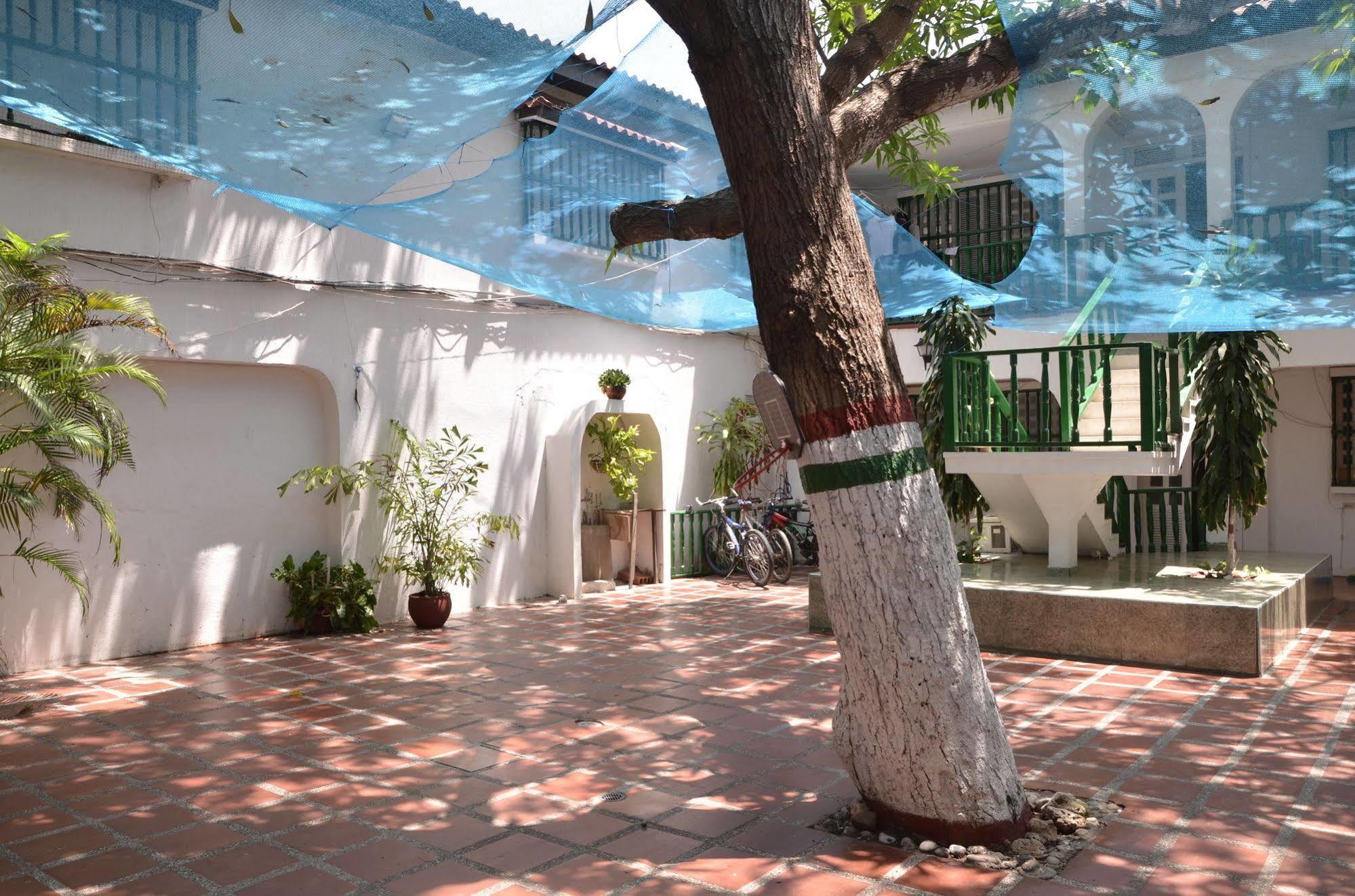 Hotel Vargas Airport Kartagena Zewnętrze zdjęcie