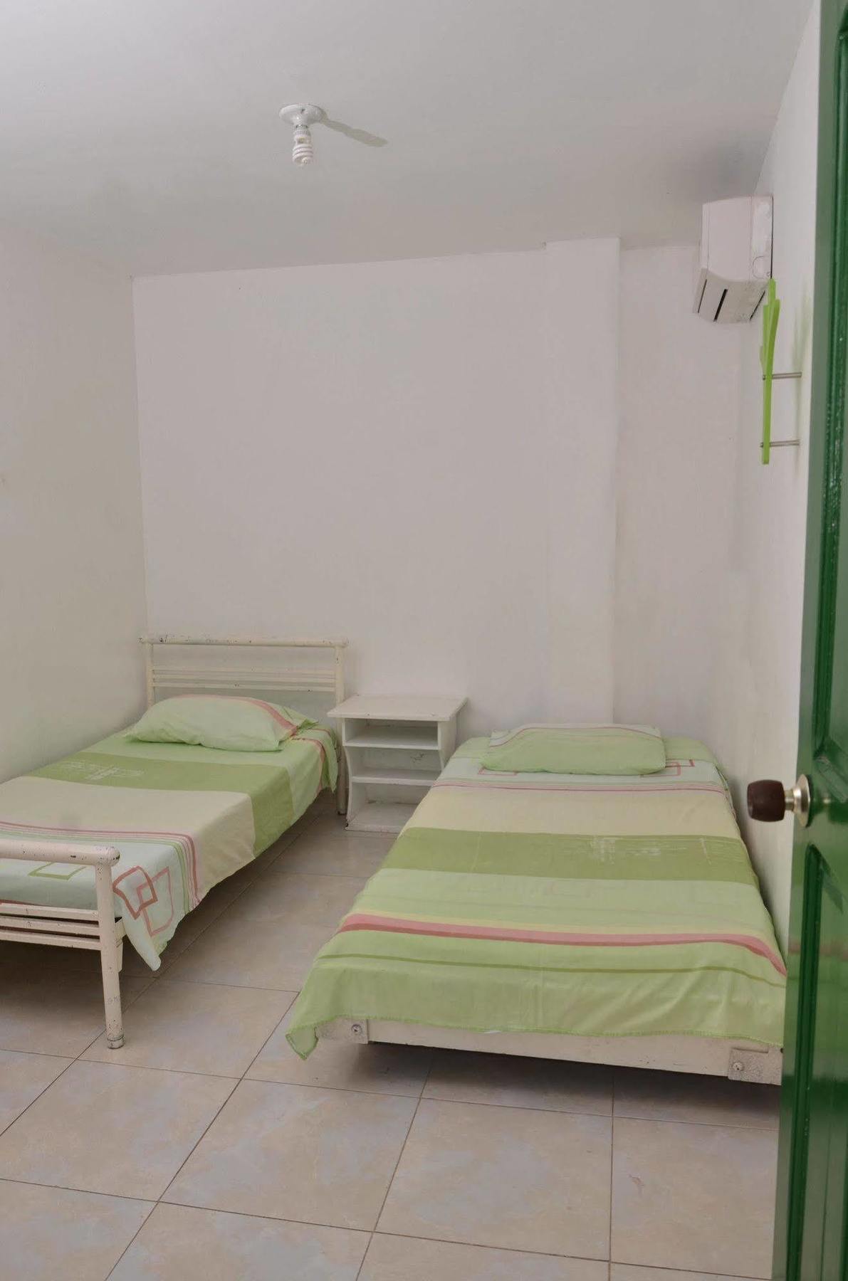 Hotel Vargas Airport Kartagena Zewnętrze zdjęcie